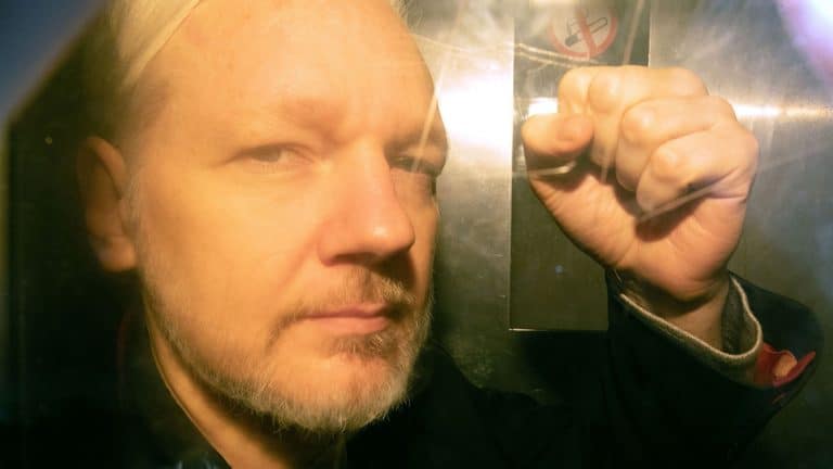 UK Judge Blocks Assange’s Extradition To US