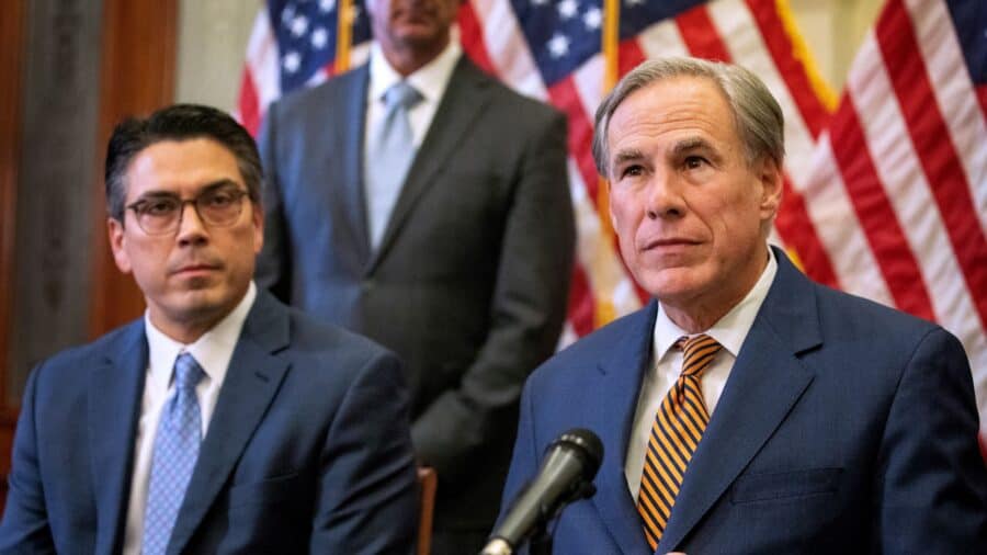 Texas Governor Directs State To Bus Or Fly Illegal Immigrants To DC As Title 42 Ends