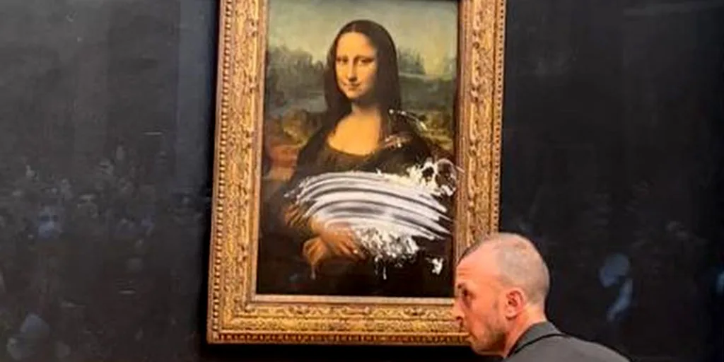 Climate Activist Smears Cake On Case Protecting Da Vinci’s Mona Lisa