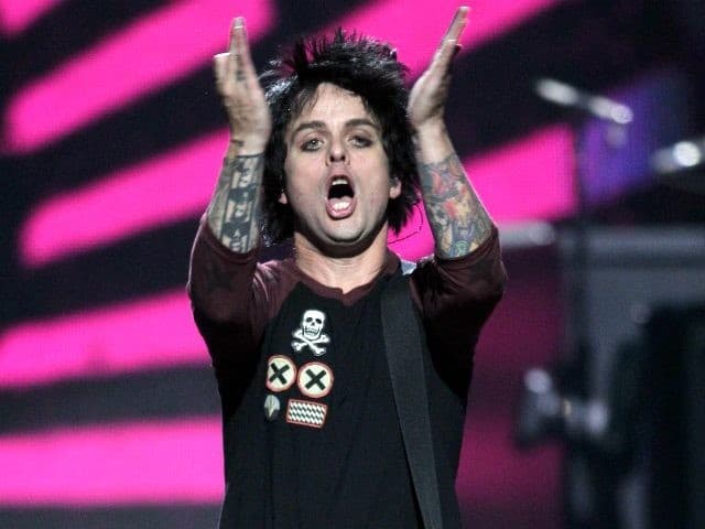 Green Day Rocker Billie Joe Armstrong Renouncing His Citizenship Over Roe Reversal