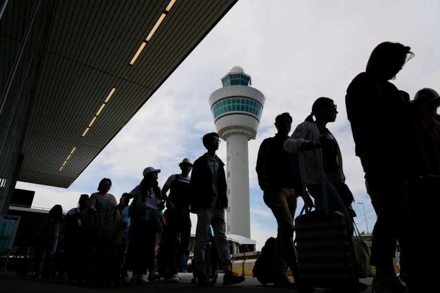 Major Flight Disruptions Continue Before July 4th Weekend