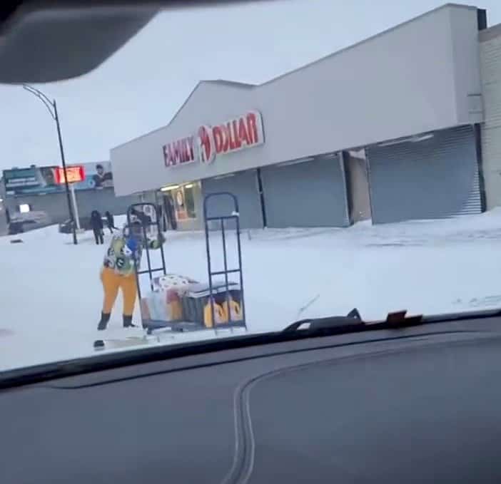 Footage Shows “Looting Across Buffalo” As City Plunged Into Chaos After Blizzard