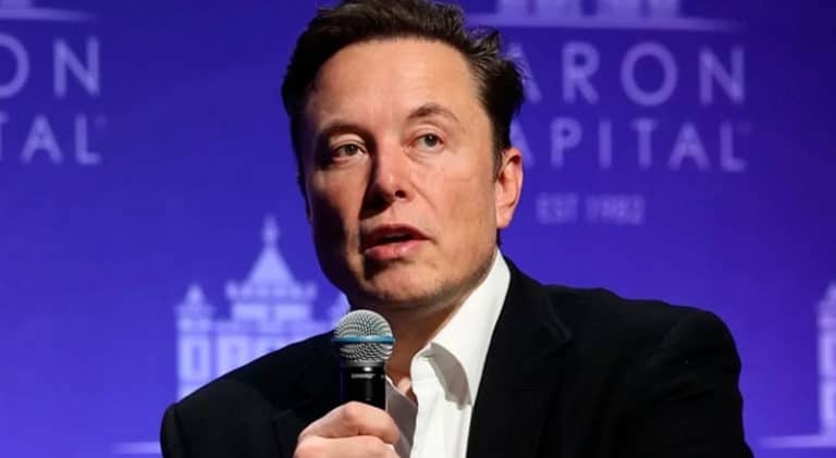 Elon Musk Claims Feds Had ‘Full Access’ To Private Messages On Twitter