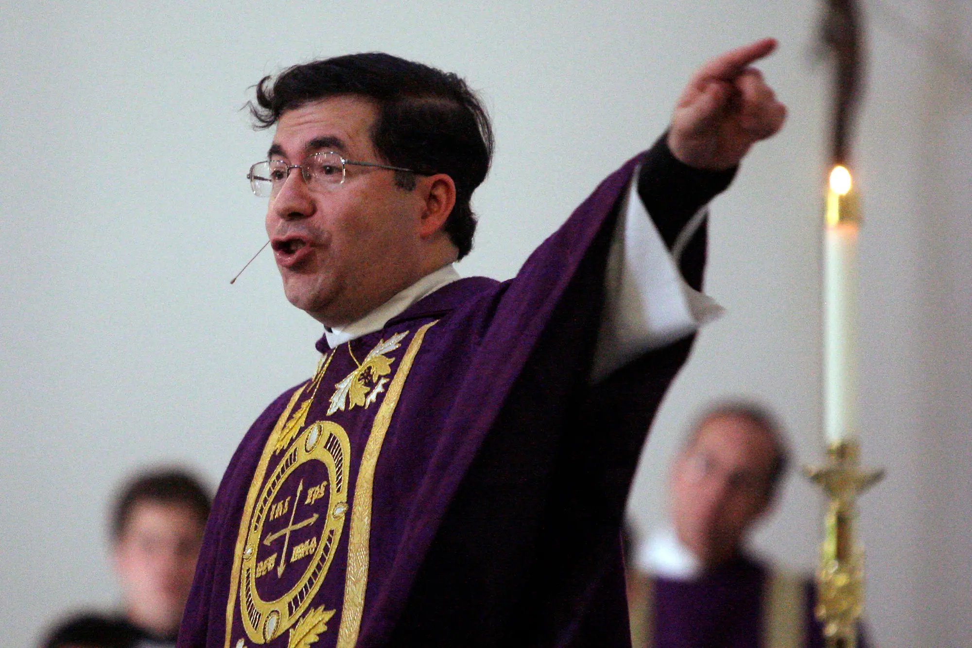 Vatican Defrocks Pro-Life US Priest Frank Pavone For ‘Blasphemous’ Posts