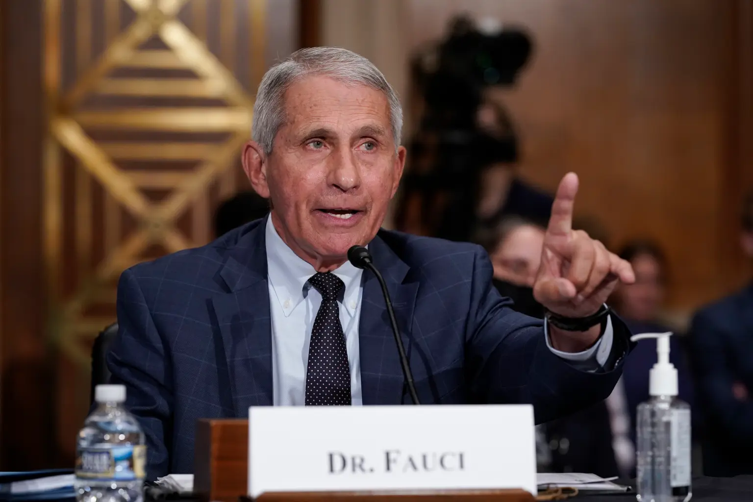 Explosive Emails Show Top NIH Adviser Deleted Records, Used ‘Secret’ Back Channels To Help Fauci Evade COVID Transparency