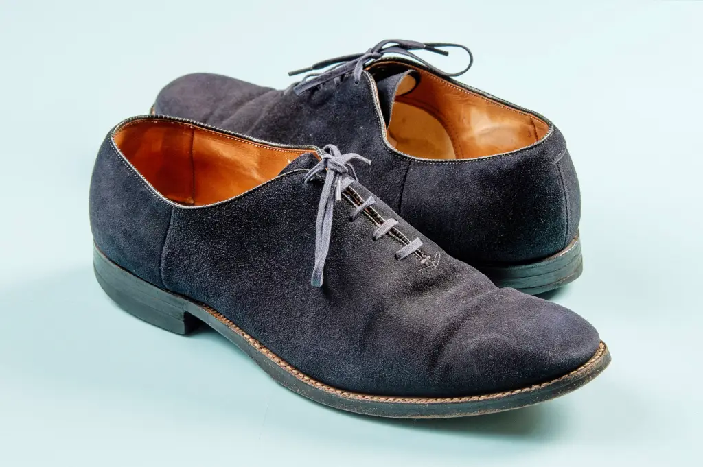 Elvis Presley’s Actual Blue Suede Shoes Fetch Six Figures At Auction