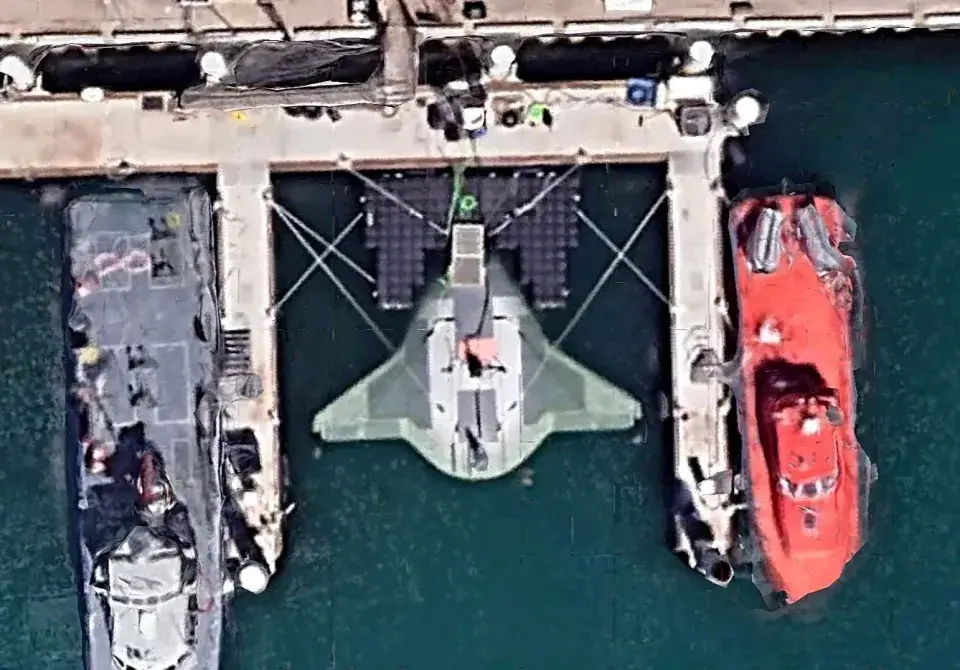Top-Secret US Aquatic Drone Weapon ‘Manta Ray’ Spotted On Google Maps