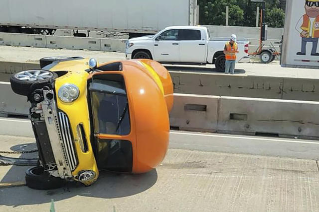 Oscar Mayer Wienermobile Involved In Rollover Crash On Busy Chicago-Area Highway