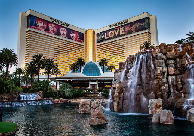 Iconic Las Vegas Hotel The Mirage Closes Its Doors