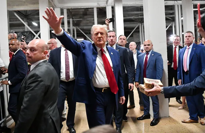 Trump Greeted By Chants Of ‘USA’ As He Attends Alabama vs. Georgia Football Game