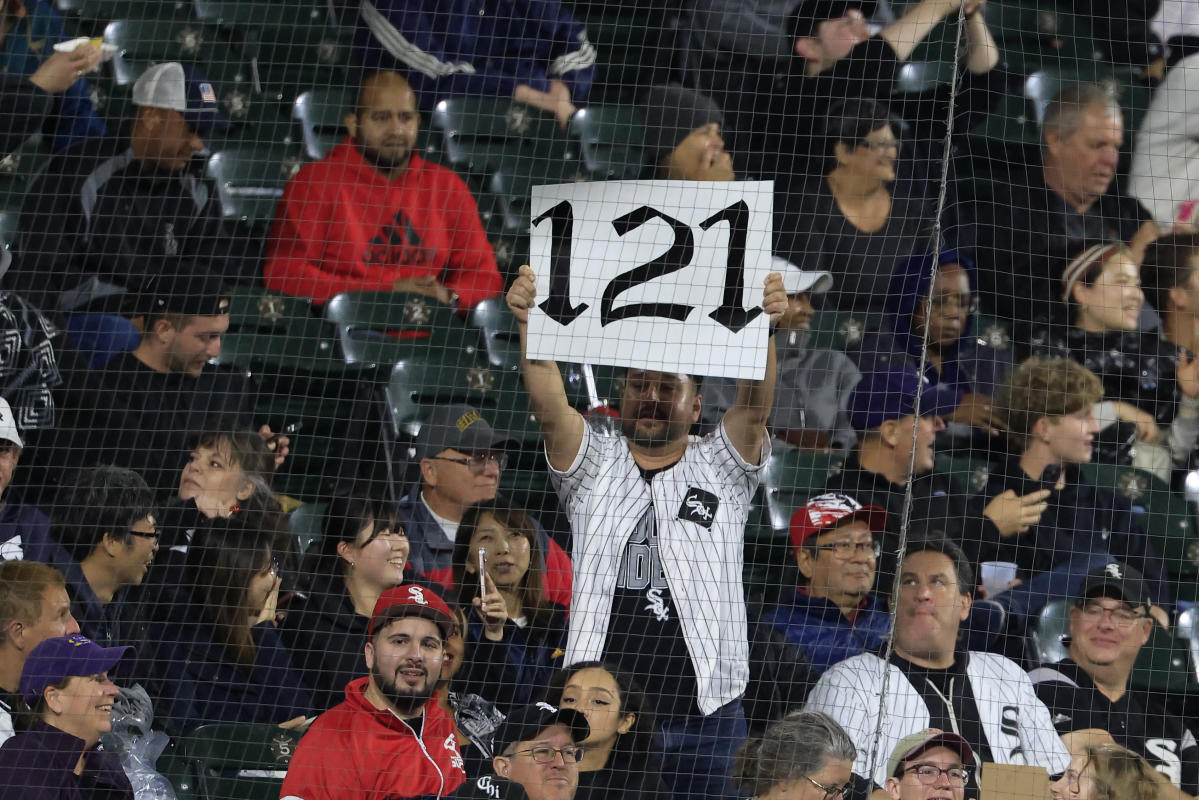 Chicago White Sox Set MLB Record With 121st Loss Of The Season