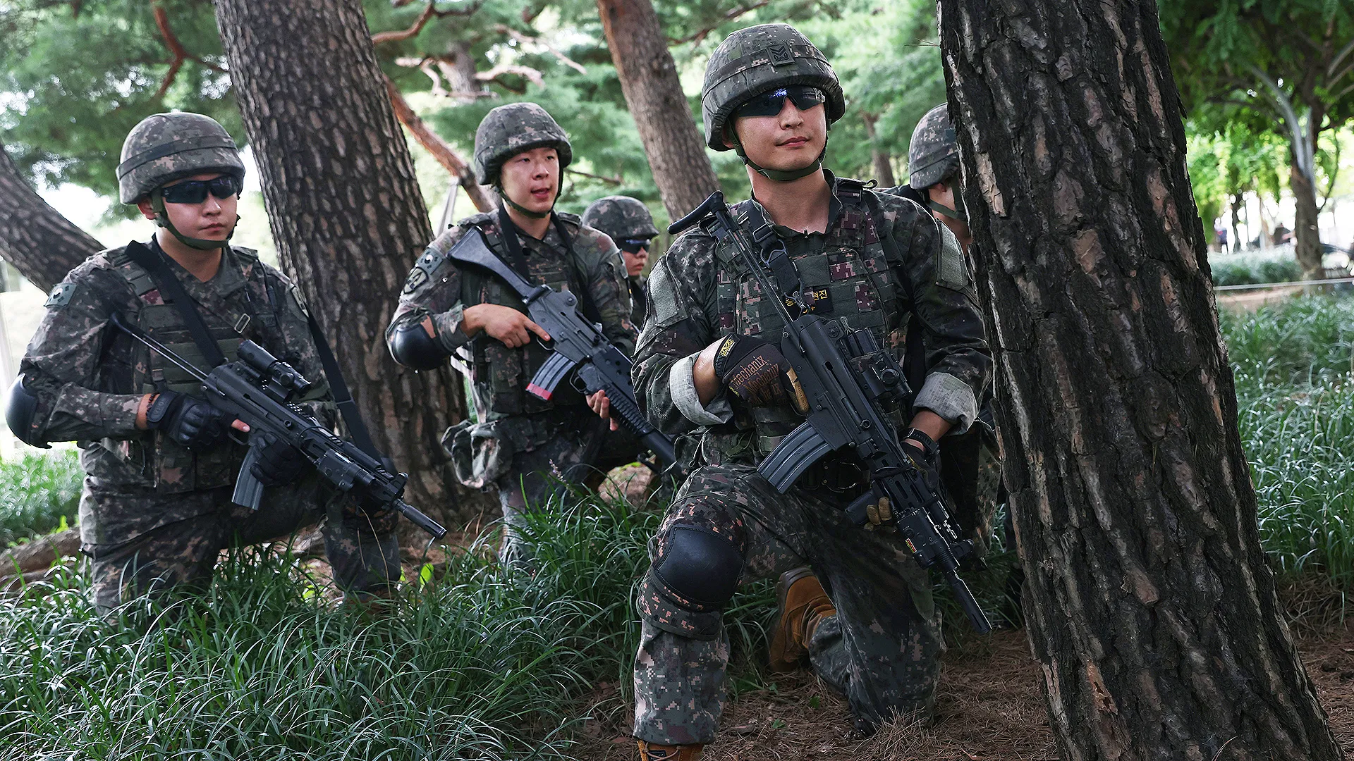 S. Korea Could Send Advisors, Weapons To Ukraine Over N. Korean Troop Movements…