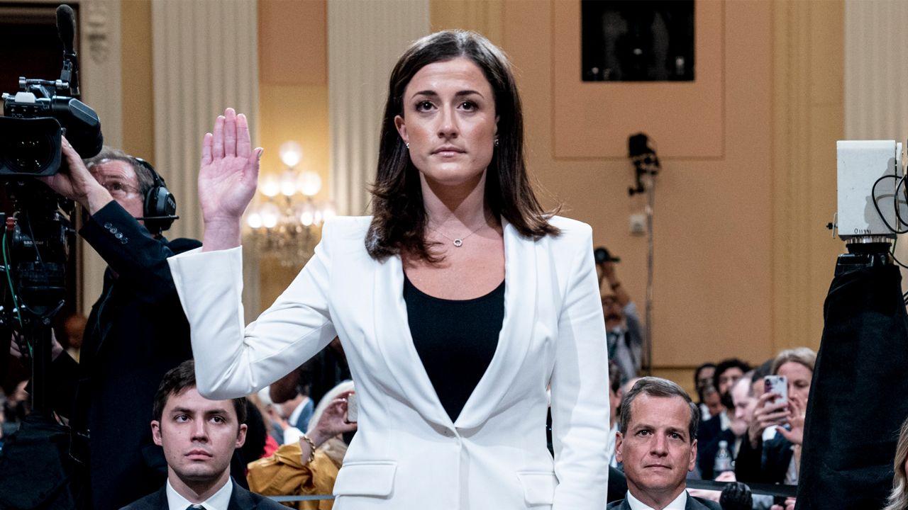 Handwriting Analysis Expert Catches Cassidy Hutchinson In Apparent False Testimony