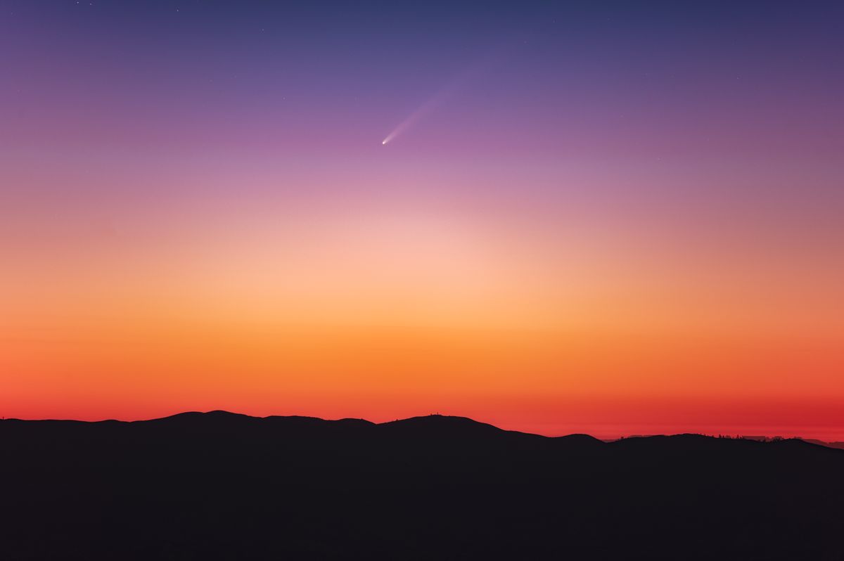 Comet Tsuchinshan-ATLAS Wows Skywatchers Around The World