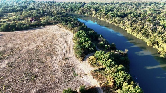 Texas Offers Trump 1,400-Acre Ranch For Deportation Operation