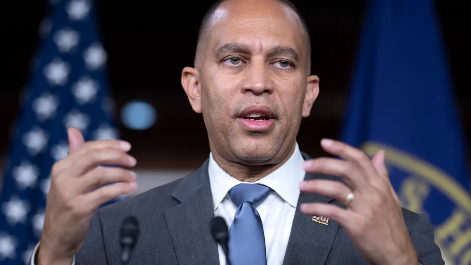 Hakeem Jeffries Wins Reelection As House Democrat Leader