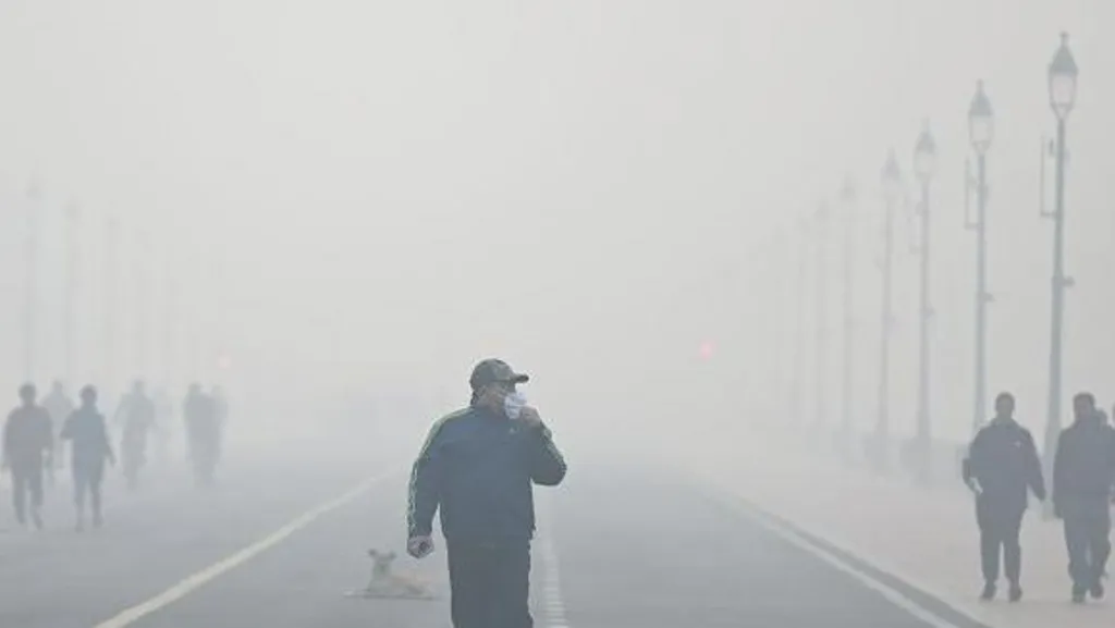 India’s Capital Chokes As Air Pollution Levels Hit 50 Times The Safe Limit