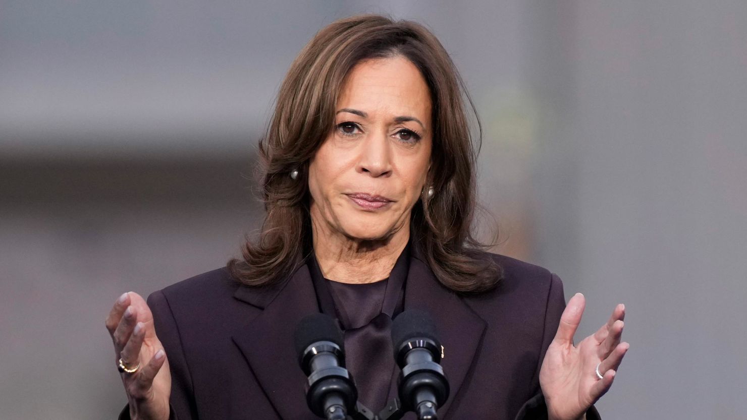 HARRIS DELIVERS CONCESSION SPEECH AFTER ABANDONING SUPPORTERS OVERNIGHT