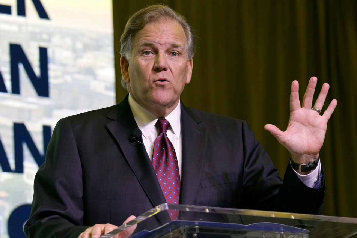 Mike Rogers Won’t Be Next FBI Boss: Dan Scavino
