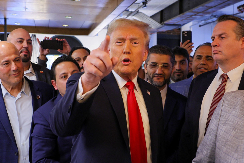 Trump Courts Arab Americans With Pledge For World Peace In Historic Dearborn Visit