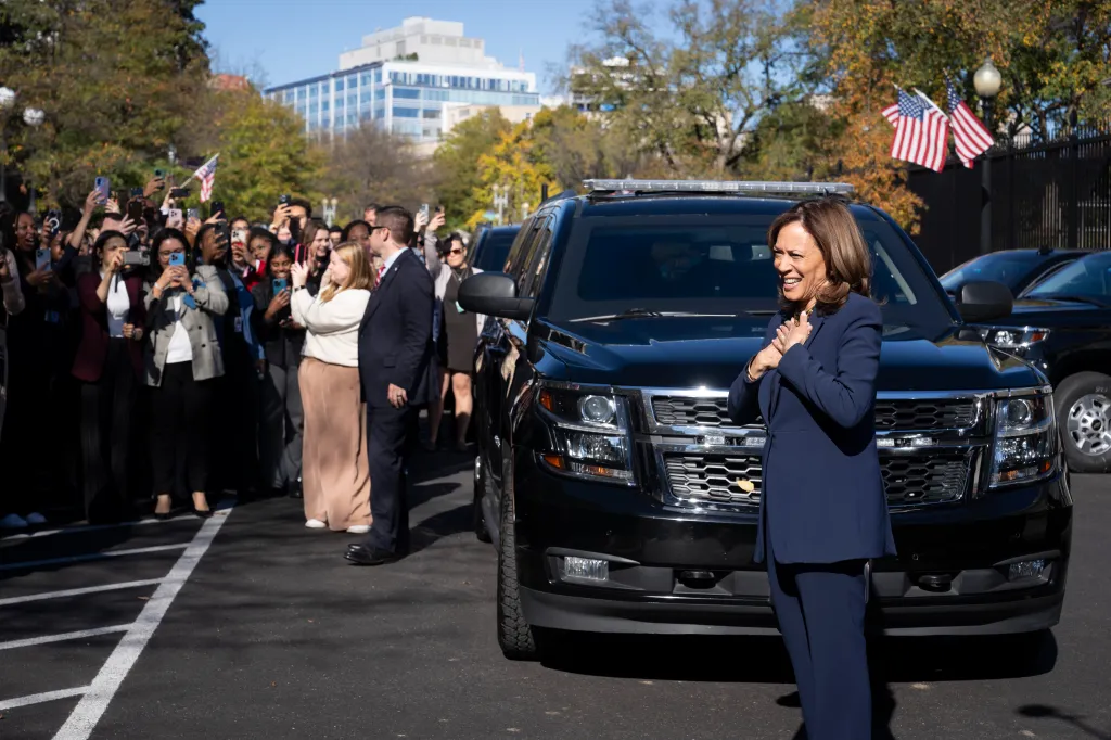 White House Staff Chant ‘MVP’ For Kamala Harris On First Visit Since Election