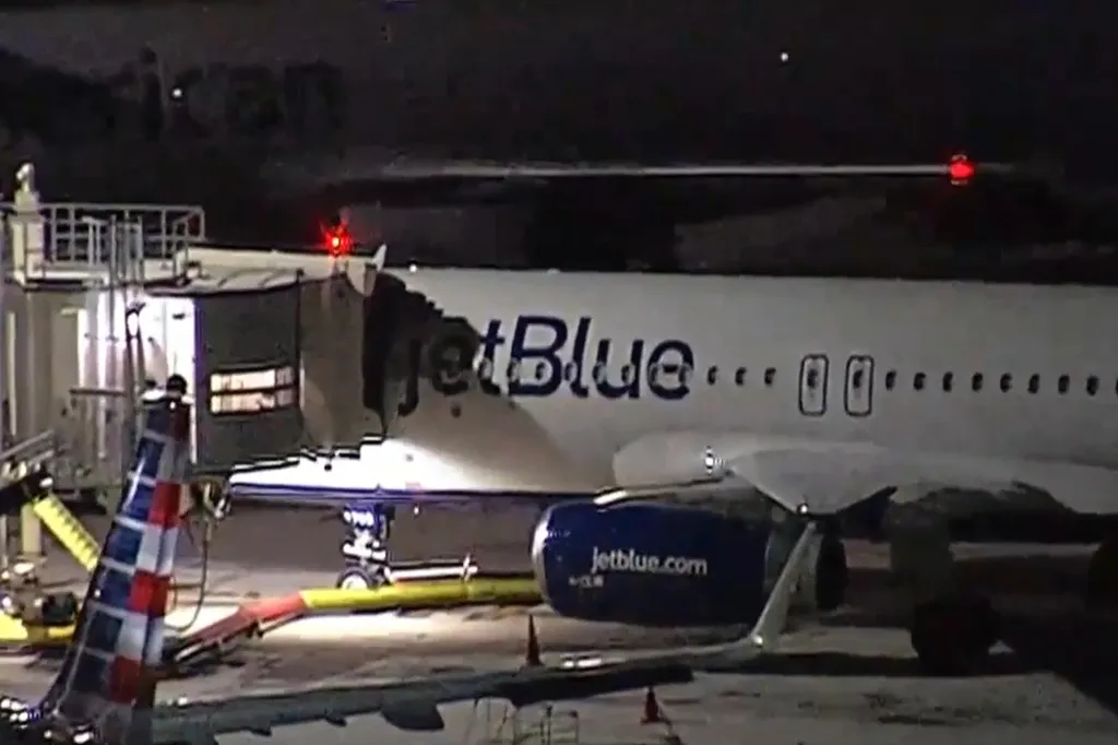 2 Found Dead In JetBlue Plane’s Landing Gear Area As It Concludes JFK Flight