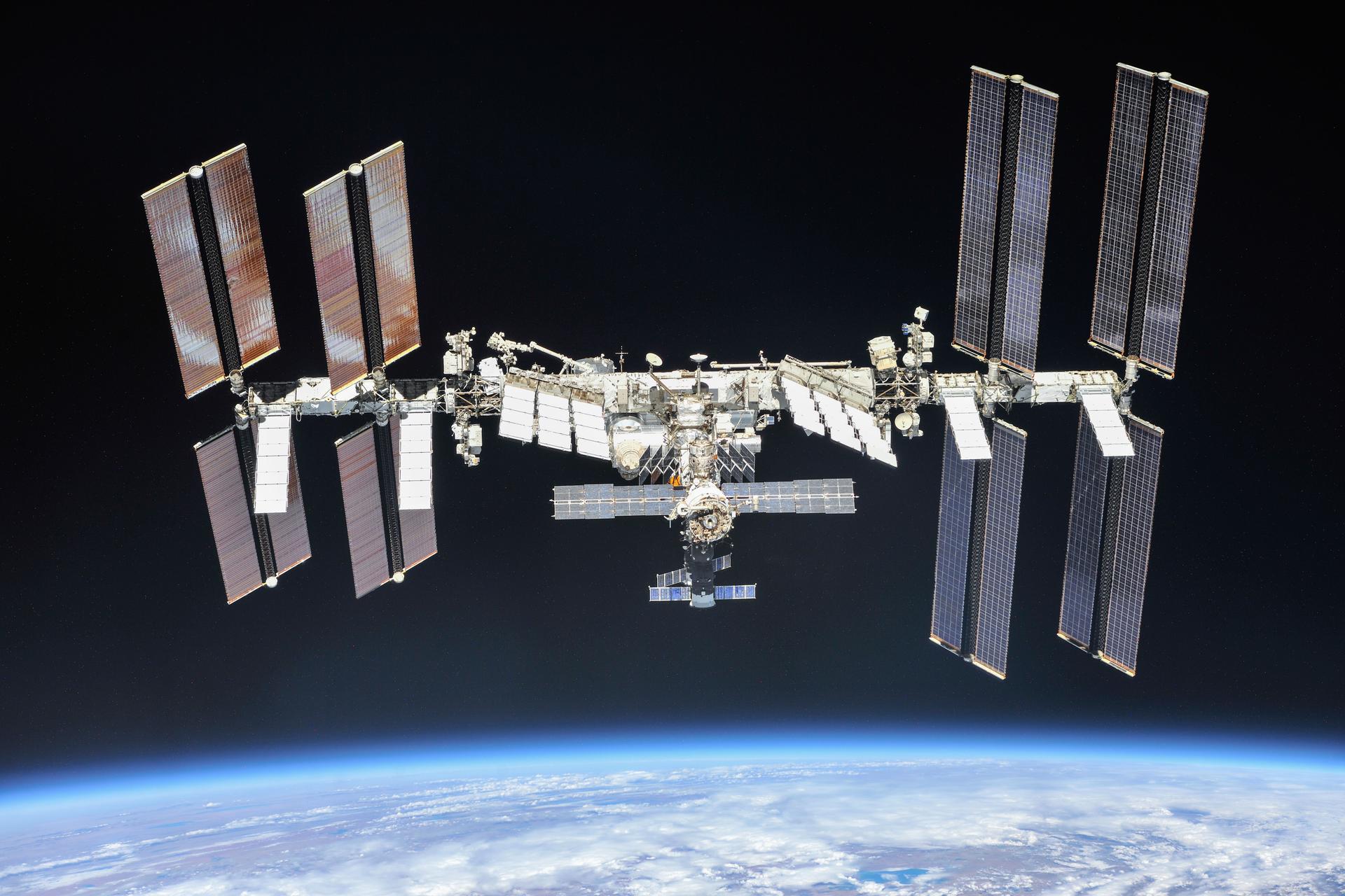 Musk: ISS Should Be De-orbited Quickly…And He May Be Right