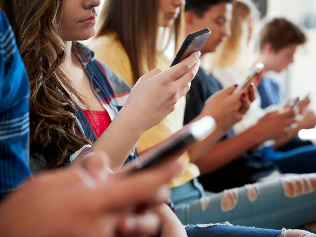 RFK Jr Pushes For Cell Phone Bans In Schools