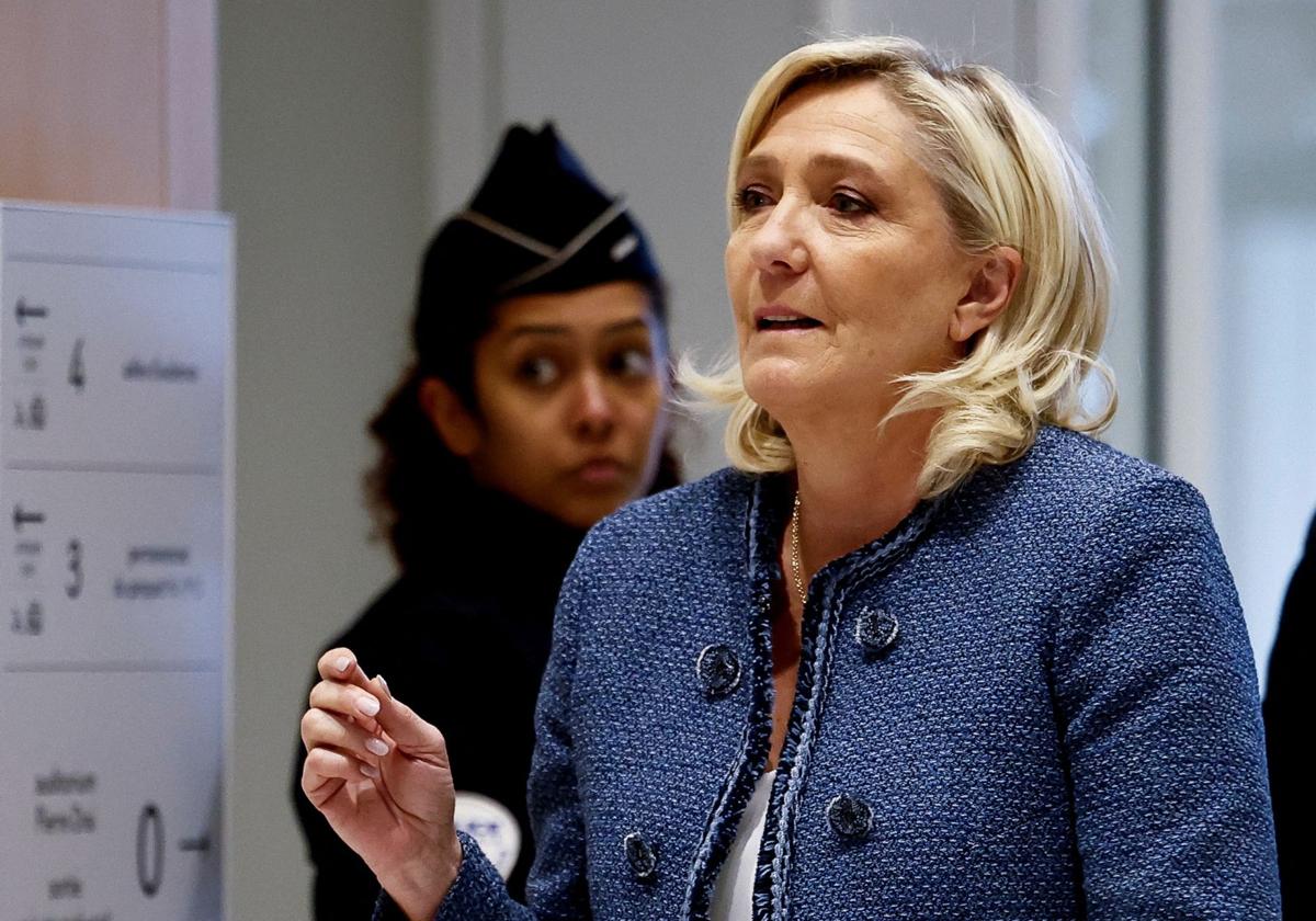 ‘Political Death Sentence’ Populist Marine Le Pen Banned From Running In French Presidential Election By Court
