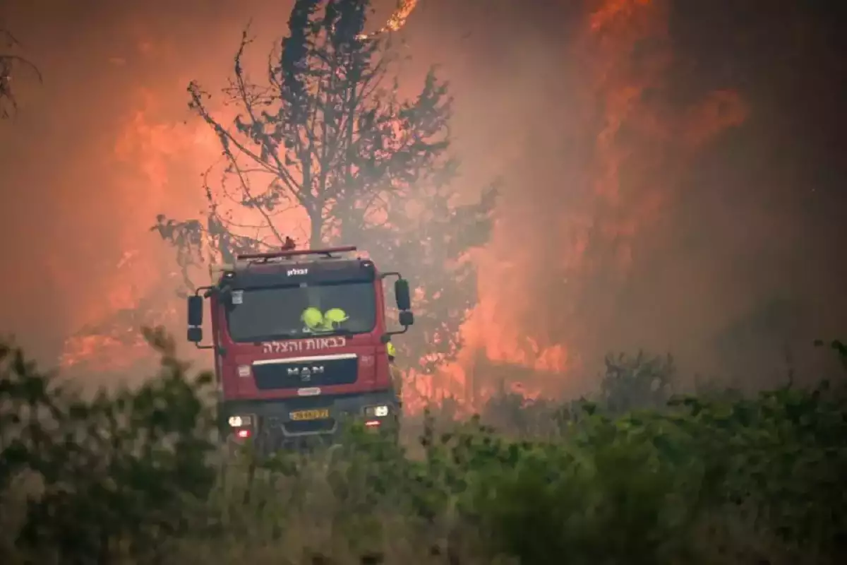 Israel Deploys Troops To Control Massive Wildfires Near Jerusalem