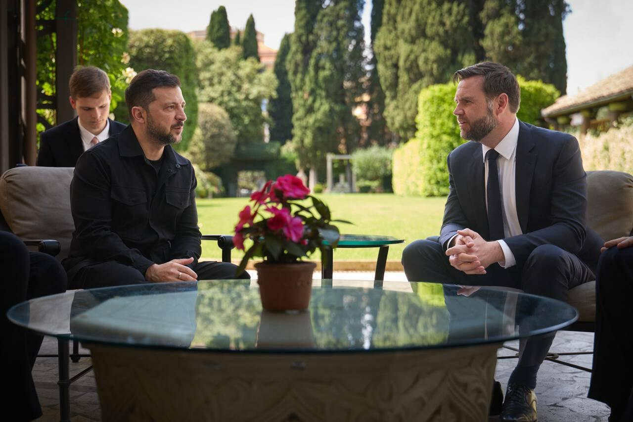 Vance & Zelensky Repair Relationship In ‘Good’ Vatican Meeting