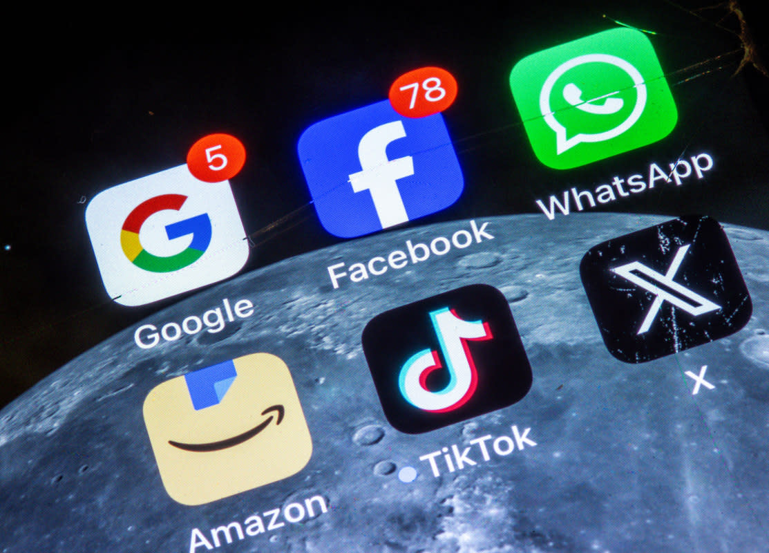 16 Billion Apple, Facebook, Google And Other Passwords Leaked