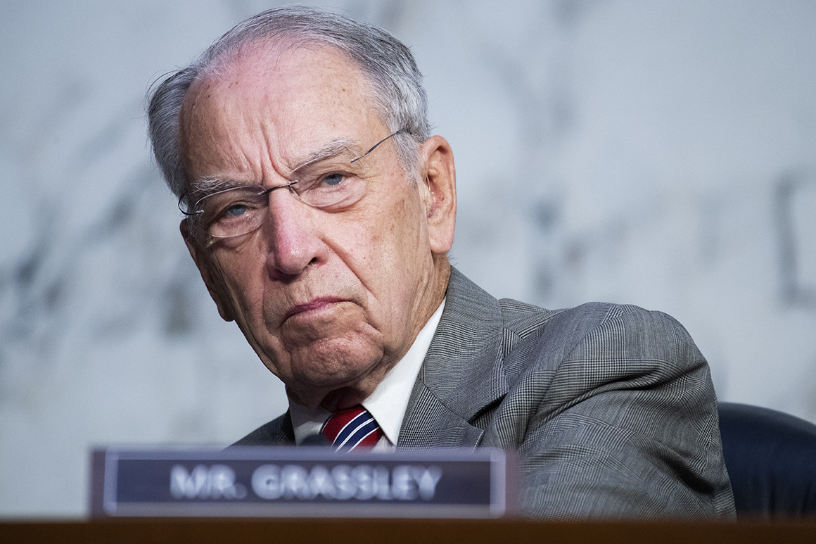 Senate Judiciary Expands Probe Into FBI’s Ability To Hide Documents