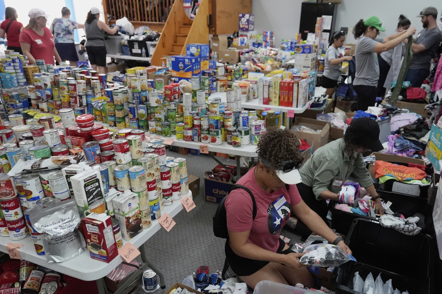 A Nation Comes Together To Bring Hope To Flooded Communities