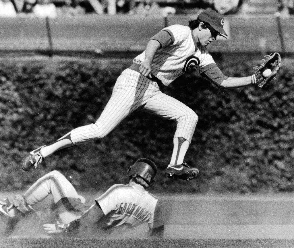 Longtime Cubs Star, Hall Of Famer Ryne Sandberg Dies After Cancer Battle
