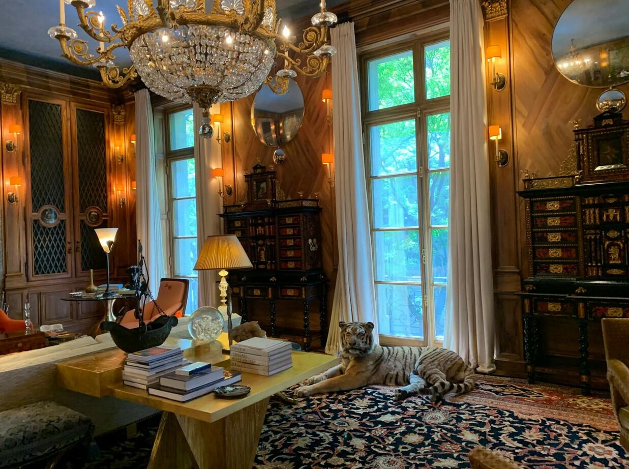 Never-Before-Seen Photos Inside Jeffrey Epstein’s Creepy Mansion
