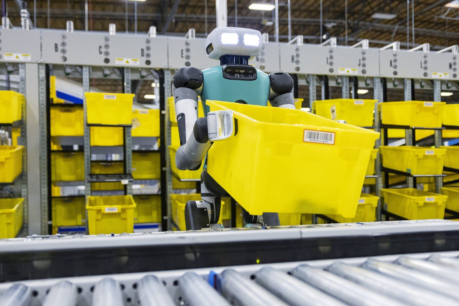 Amazon Plans To Automate 600,000 Jobs, Leaked Documents Reveal