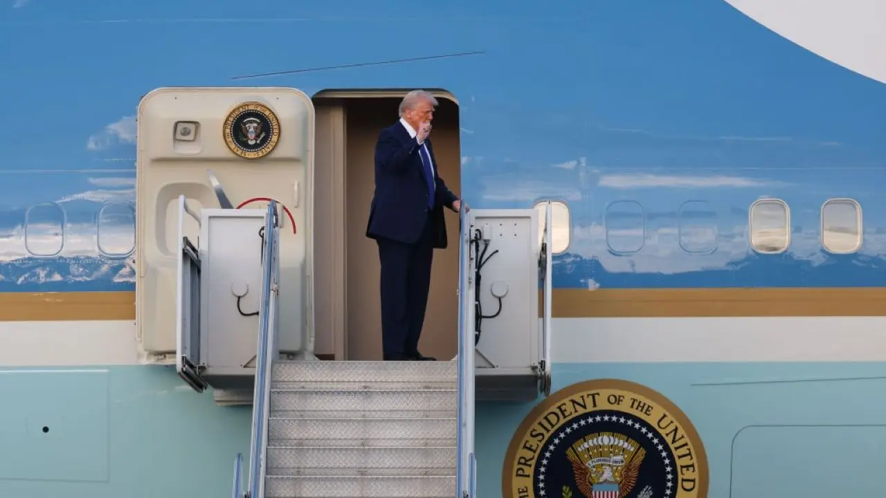 Secret Service Uncovers Suspicious Hunting Stand Nested In Tree With Direct Line Of Sight To Trump’s Air Force One