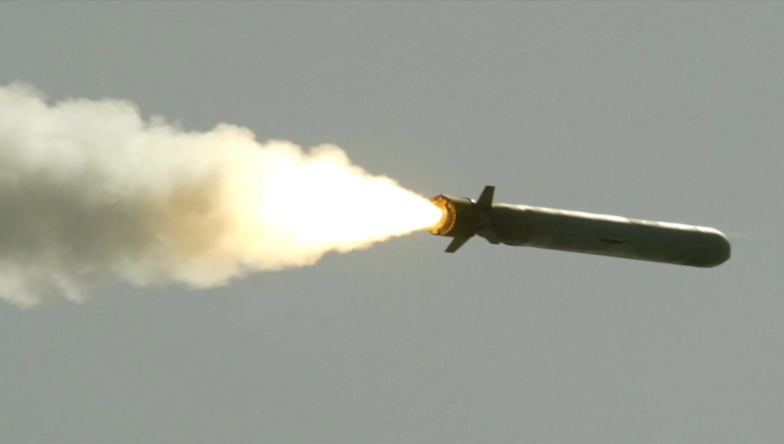 Trump Mulls Tomahawk Deliveries To Ukraine If Russia Keeps War Going