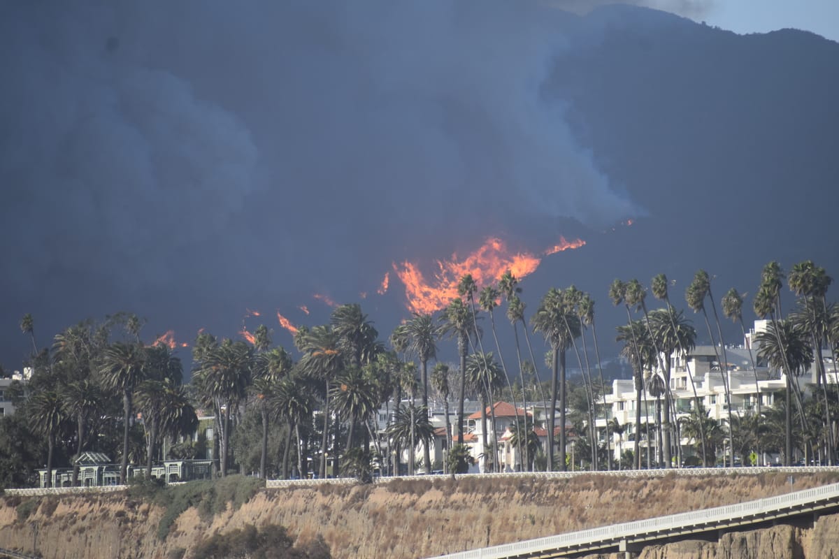 A New View Of Two Critical Days That Set The Stage For The Devastating Palisades Fire