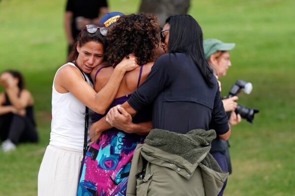 ‘Targeted, Antisemitism’: 16 Dead, 38 Injured After Father & Son Terrorists Attack Sydney Jewish Celebration