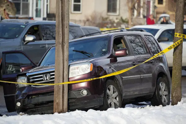 Federal Agents Involved In Minneapolis Shooting Amid Massive ICE Crackdown…