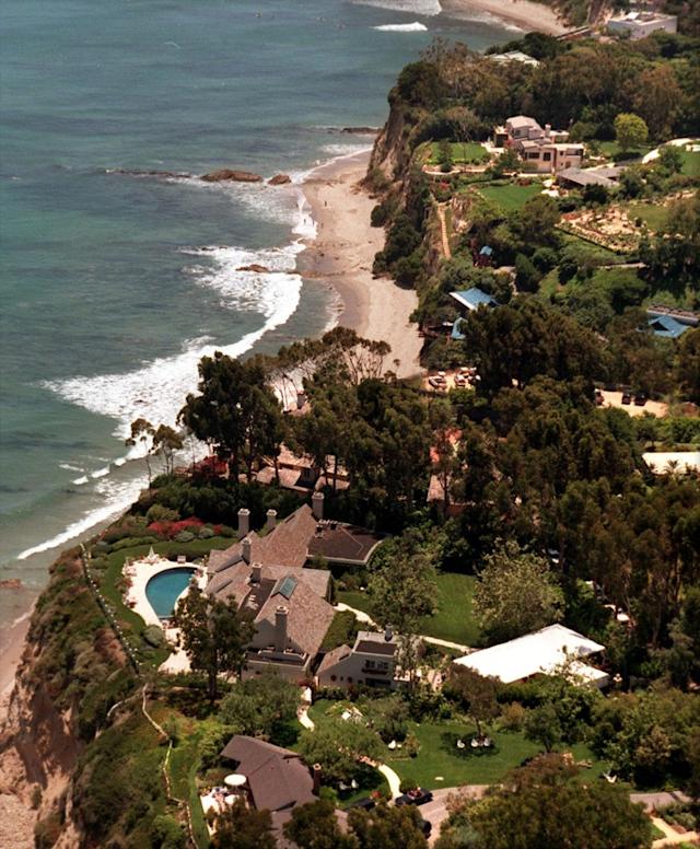 Kamala Harris Buys $8.2 Million Seaside Mansion After Warning ‘Sea Levels Are Rising’ Due To ‘Climate Crisis’