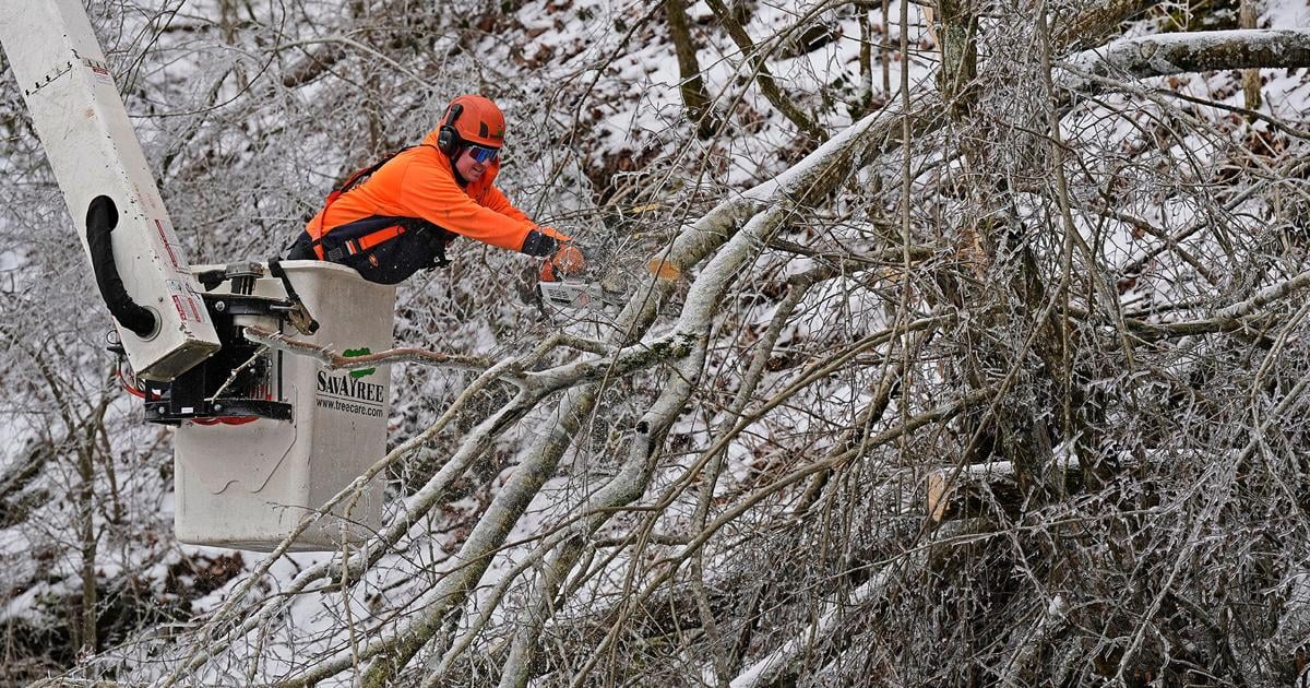 Winter Storm Shuts Down Tennessee Schools For Nearly 2 Weeks