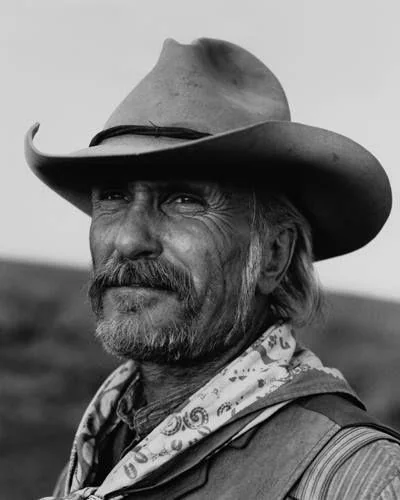 Robert Duvall, Oscar-Winning Acting Legend, Dies At 95