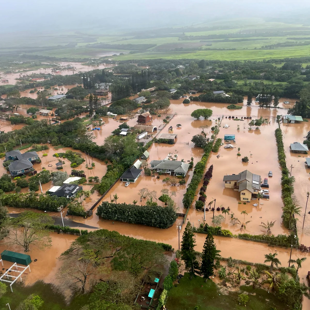 Hawaii Hit By Worst Flooding In Over 20 Years As Heavy Rains Continue