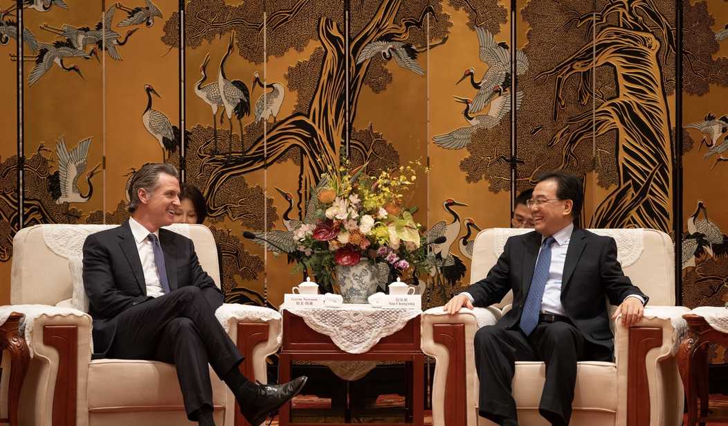 Taxpayer-Backed Diplomas Issued In China With No Authority, Audit Finds