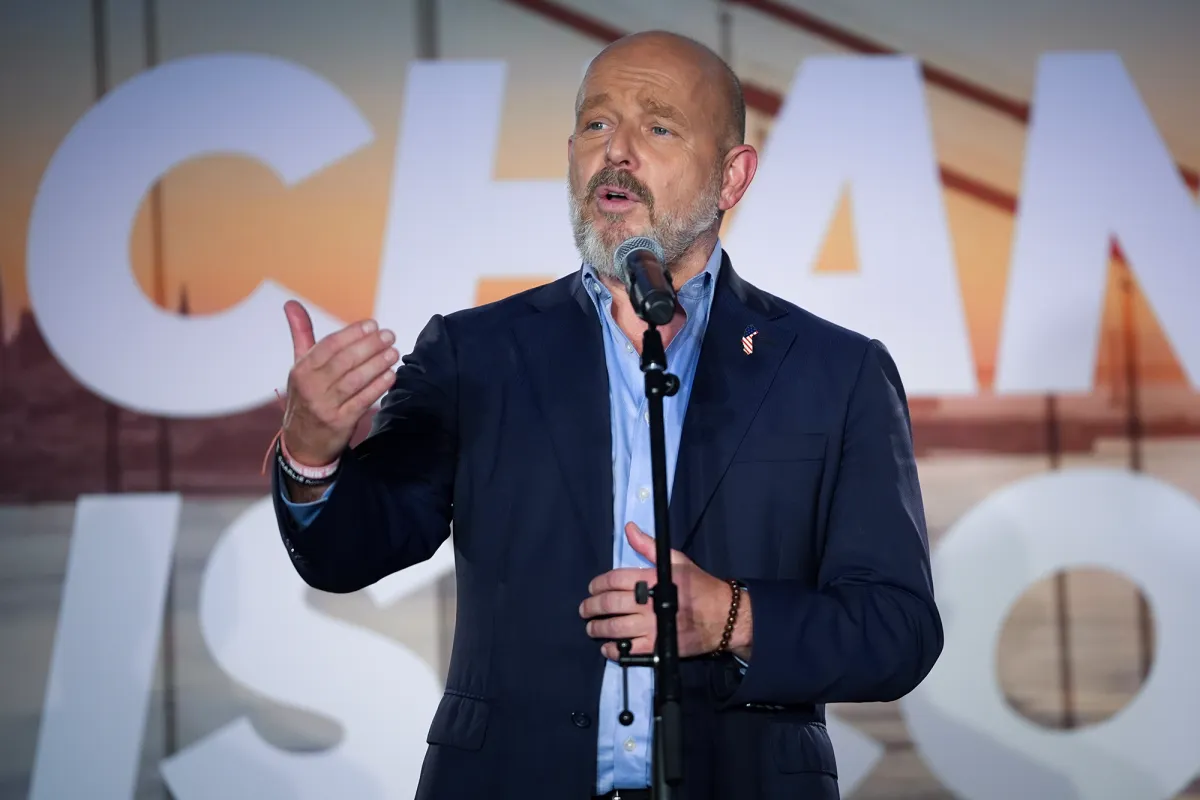 Outsiders Night: GOP ‘Change’ Agents Rattle Deep-Blue California
