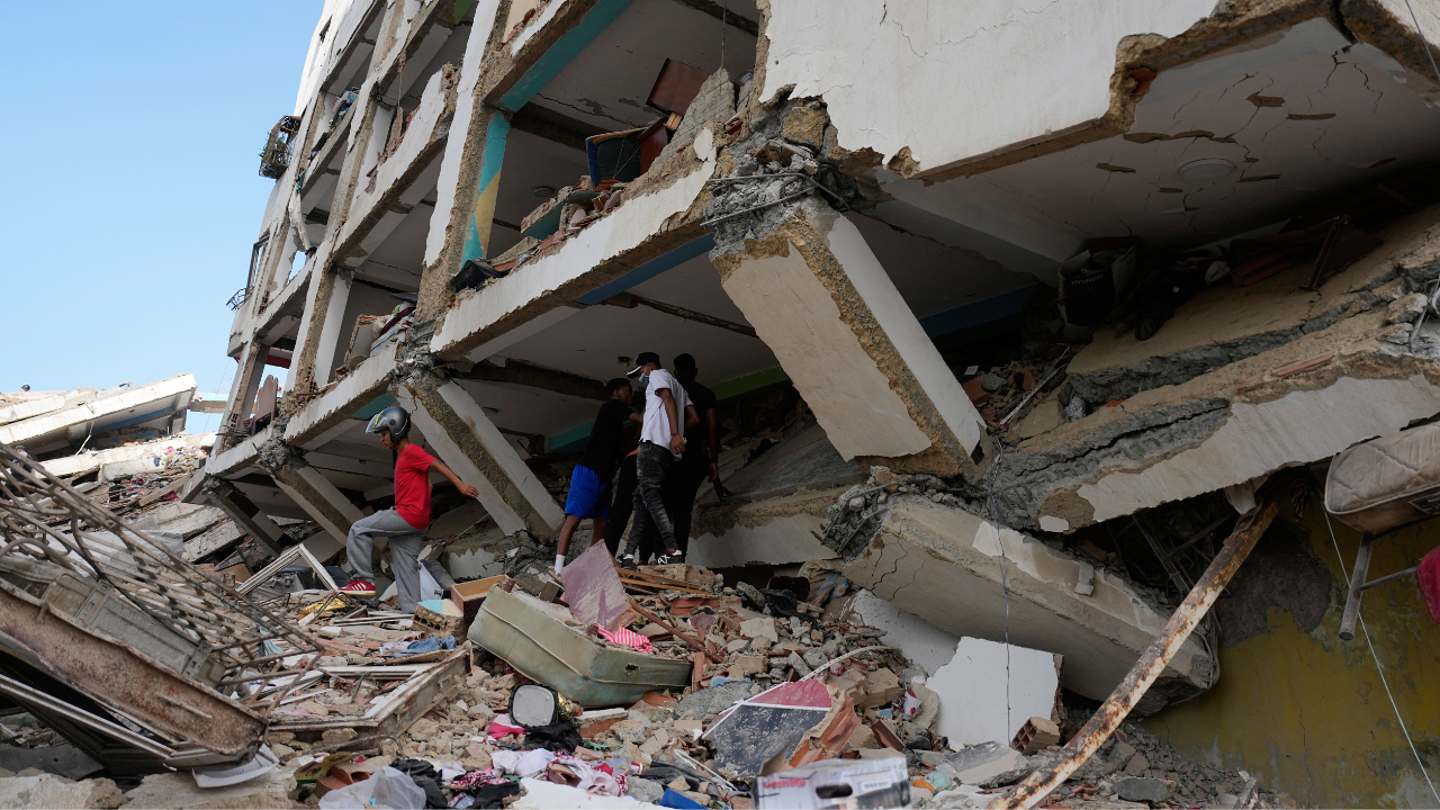 Venezuelan Earthquake Death Toll Its At Least 920 As US Rescuers Race Against Critical Survival Window