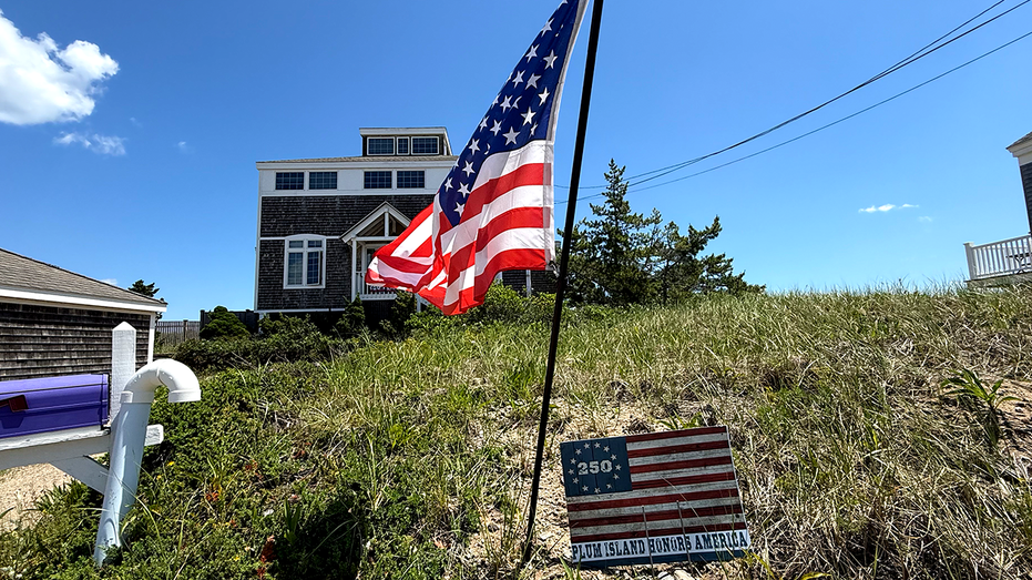 Homeowners In MA Town Told They Can’t Fly July 4th American Flags Because Of Endangered Birds